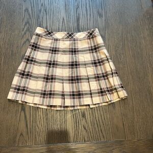 Aritzia Sunday Best Plaid Skirt Size 6